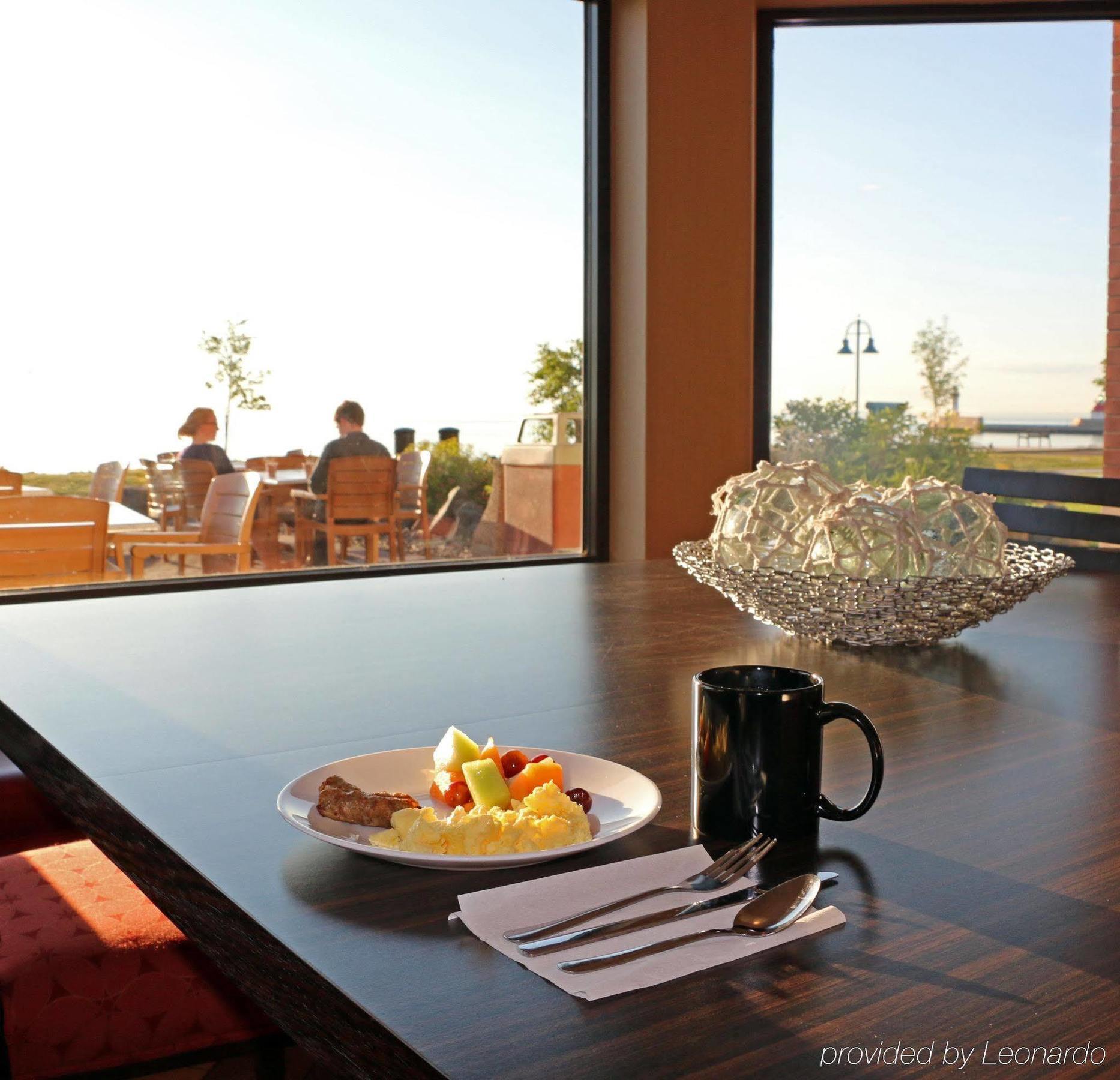 The Inn On Lake Superior ดุลูท ภายนอก รูปภาพ